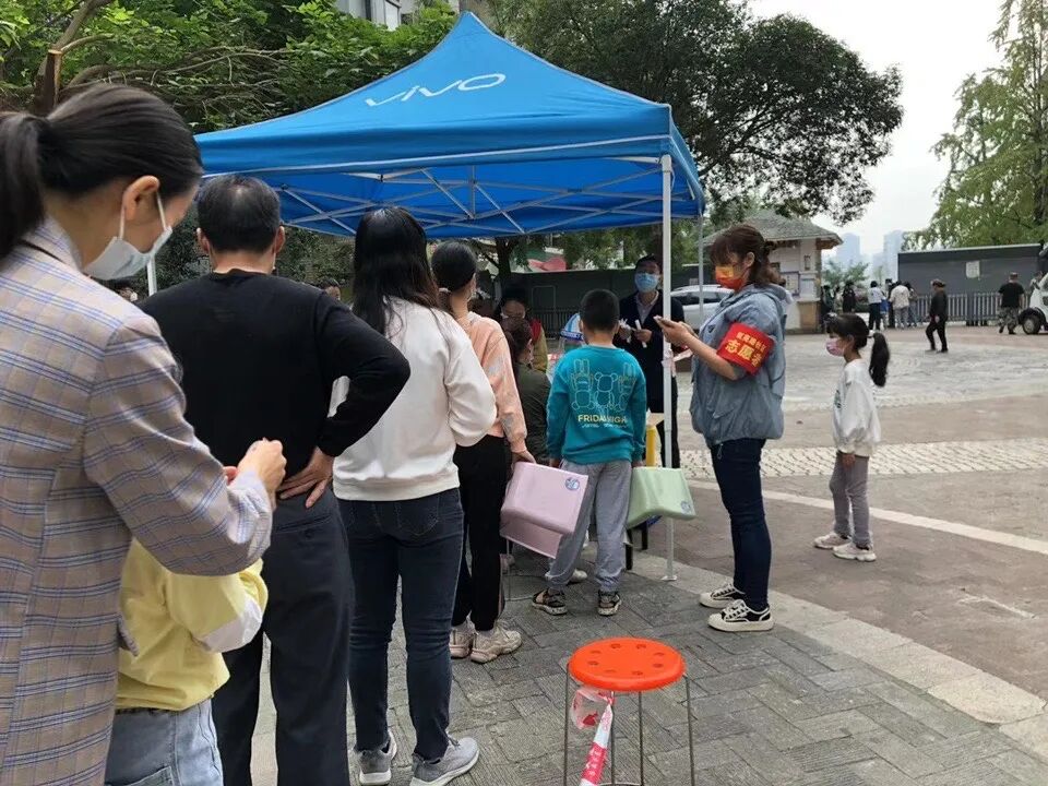 火一动态|微光如炬，火一人向“疫”而行