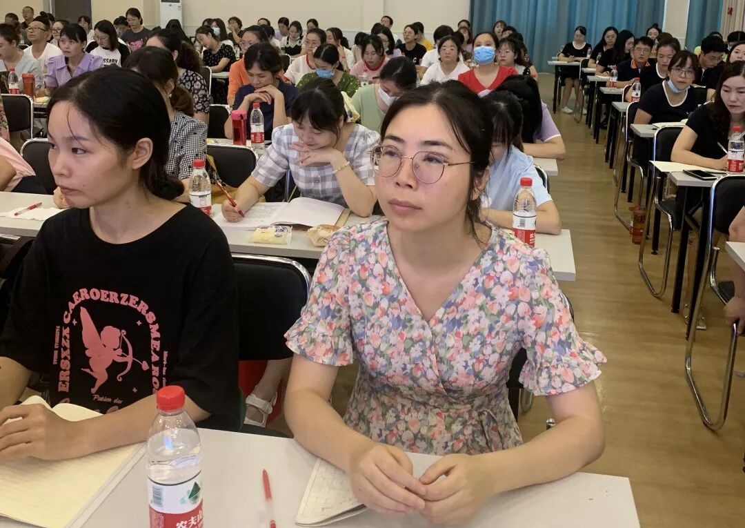 火一开学季|凝心聚力开新局 戮力同心向未来||2022秋开学教师分层系列培训