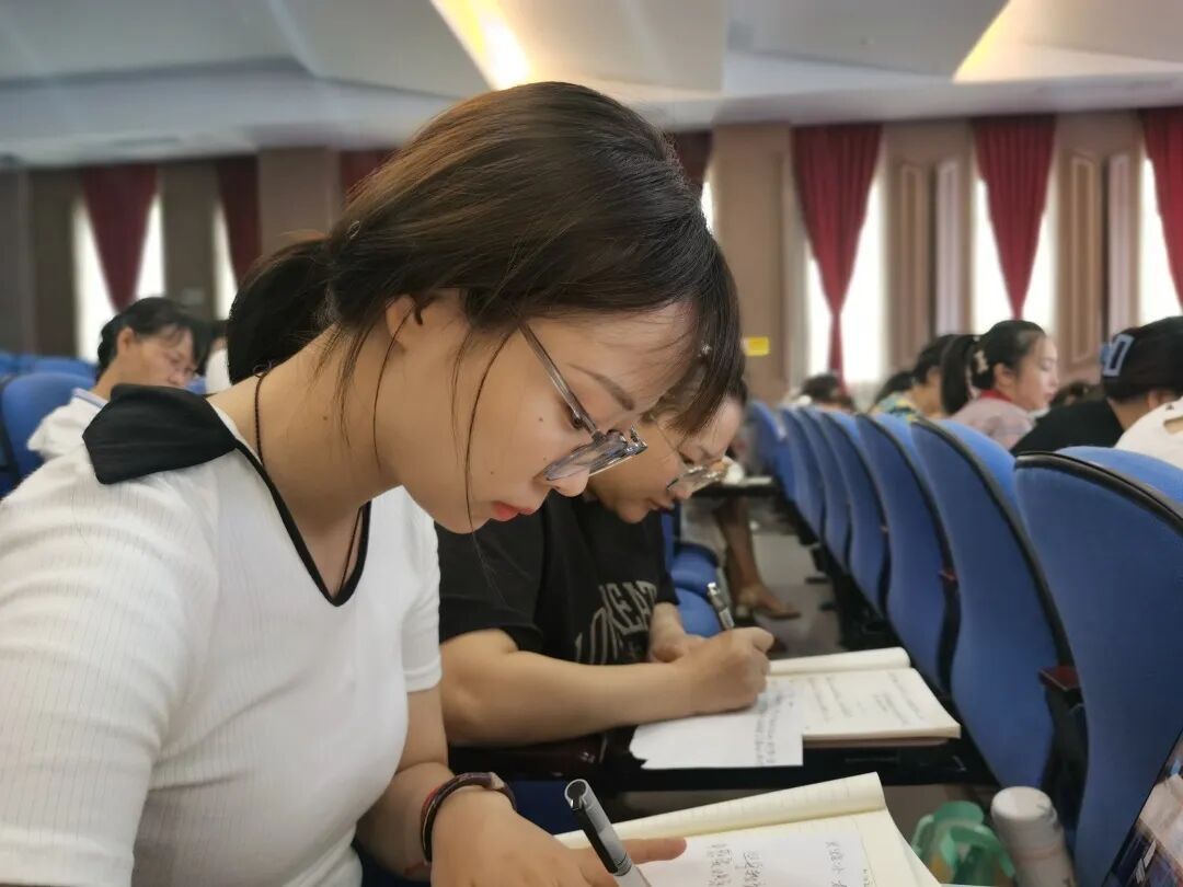 火一开学季|凝心聚力开新局 戮力同心向未来||2022秋开学教师分层系列培训