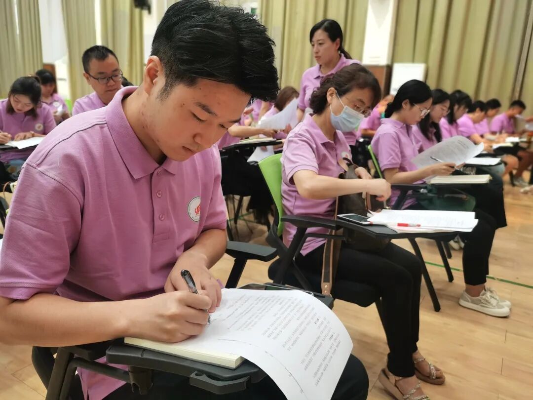 火一开学季|凝心聚力开新局 戮力同心向未来||2022秋开学教师分层系列培训