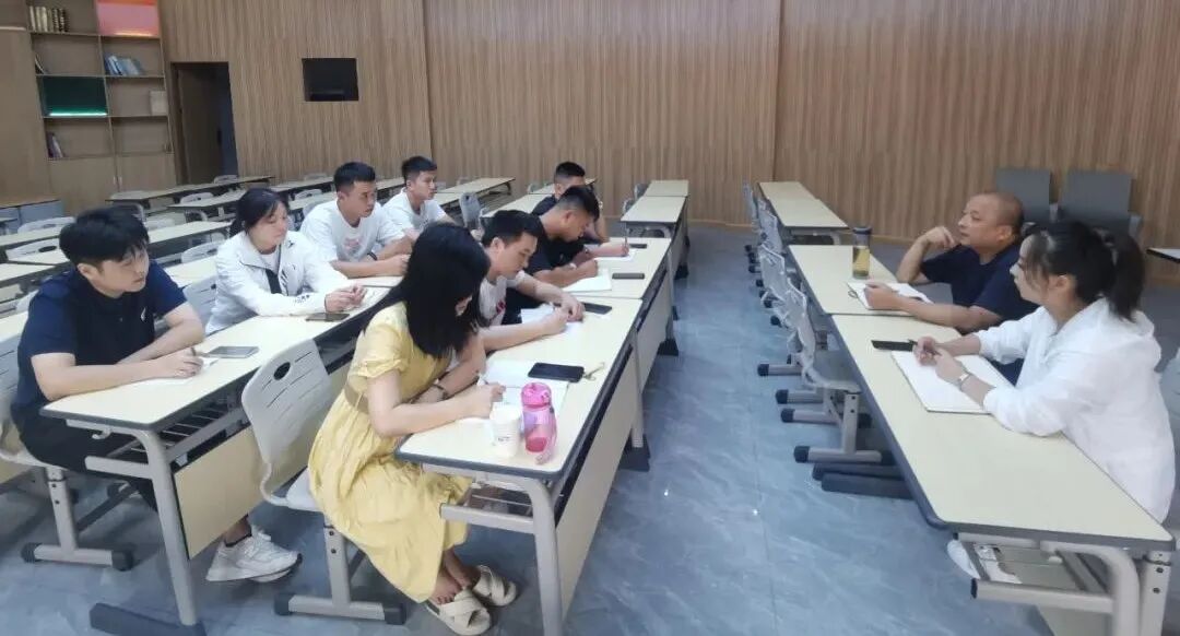 火一开学季|凝心聚力开新局 戮力同心向未来||2022秋开学教师分层系列培训