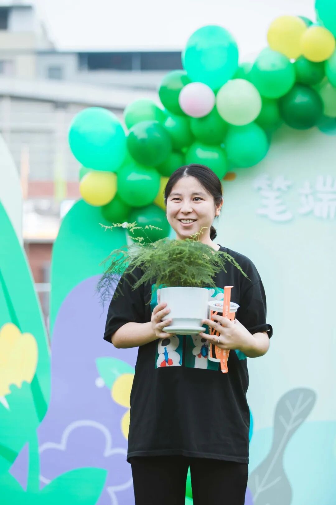 火一动态|笔端生芳华  情满中秋月|| 火炬一小教师节/中秋节“双节”庆祝活动