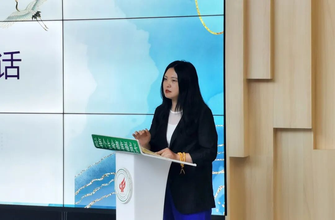 火一动态| 青蓝结对清秋始    琢玉成器幸福长| |“幸福·青蓝”师徒结对仪式