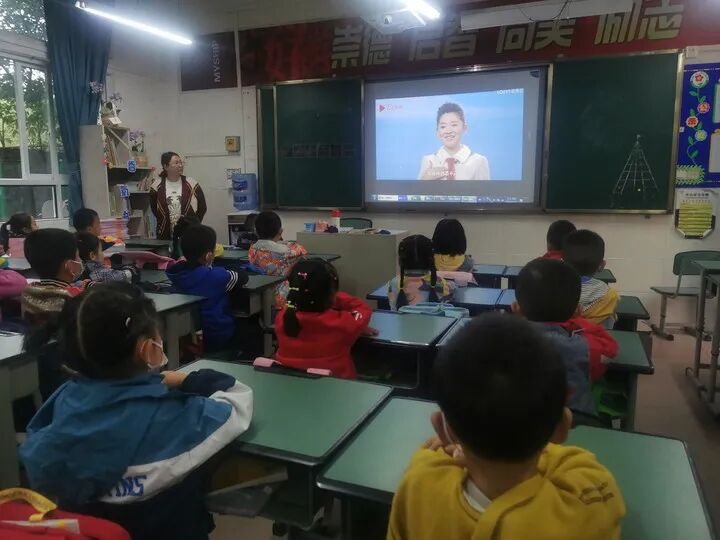 火一动态|喜迎党的二十大   争做好队员||建队日主题系列活动