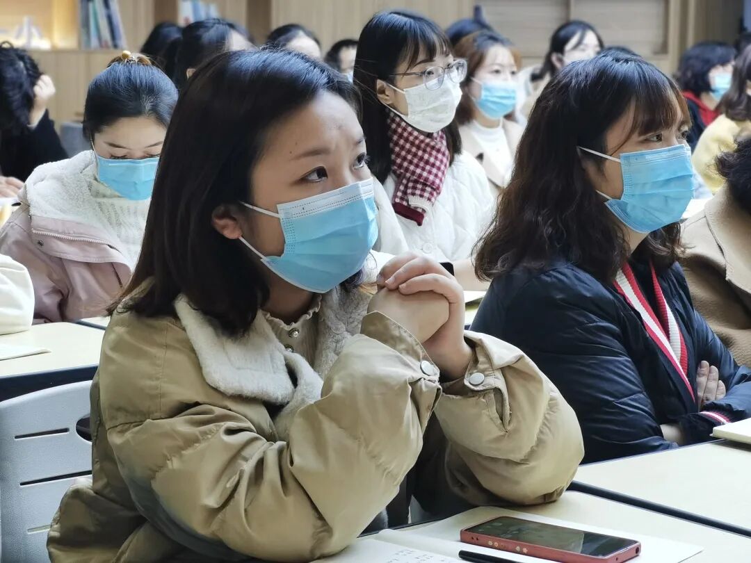 火一动态|传递榜样力量  共话教育智慧||第二十九期教师论坛