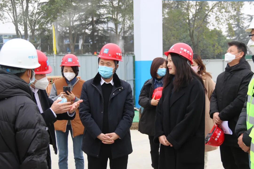 火一新校区建设·项目推进丨绵阳市教体局党组书记王永昭调研火炬一小新校区项目规划建设工作