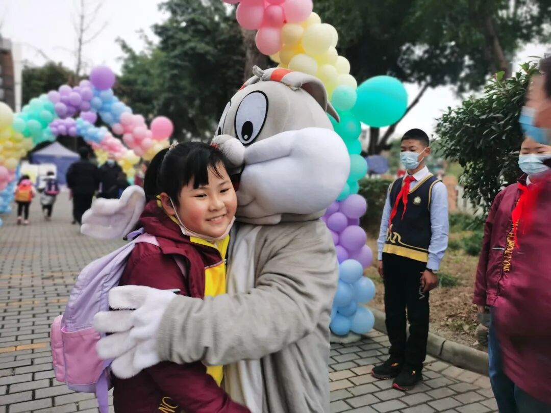火一开学季|开学典礼||春天，我们读书吧！