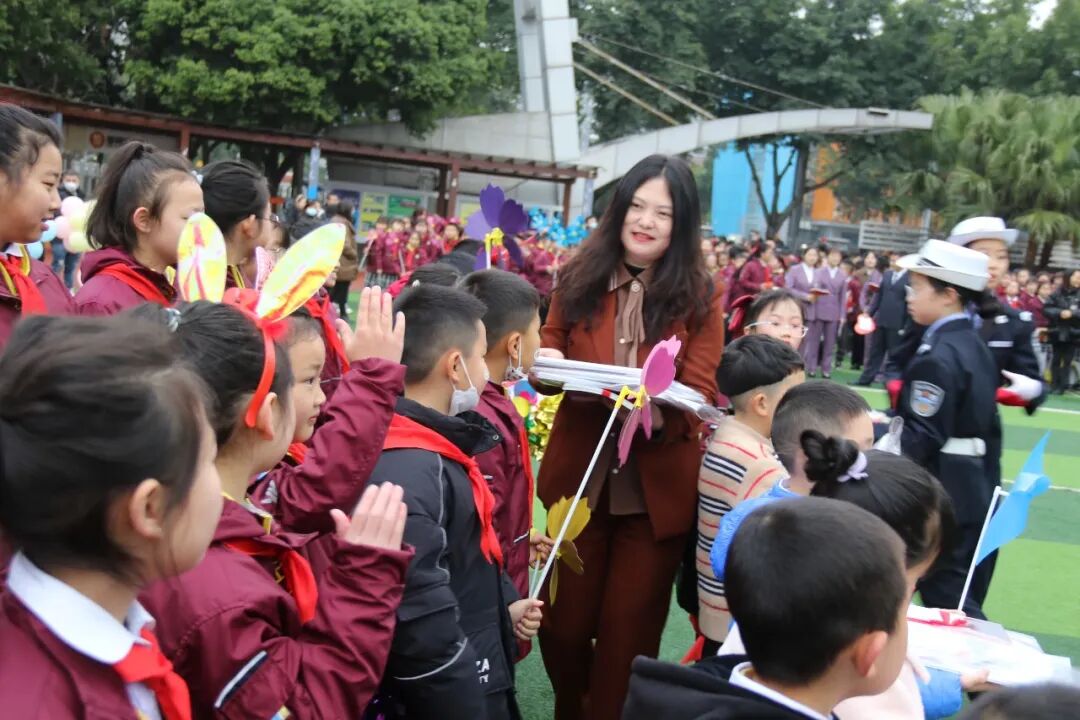 火一开学季|开学典礼||春天，我们读书吧！