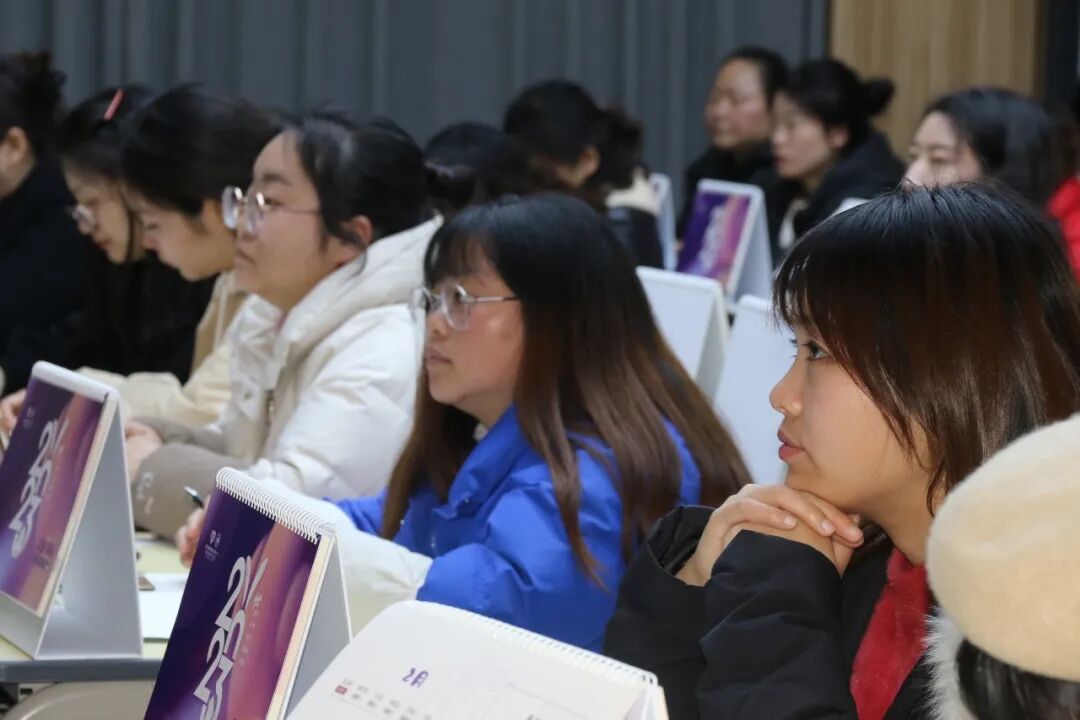 火一开学季 | 新思维引领新未来:沉淀 重启 变革||2023年春开学教师分层培训