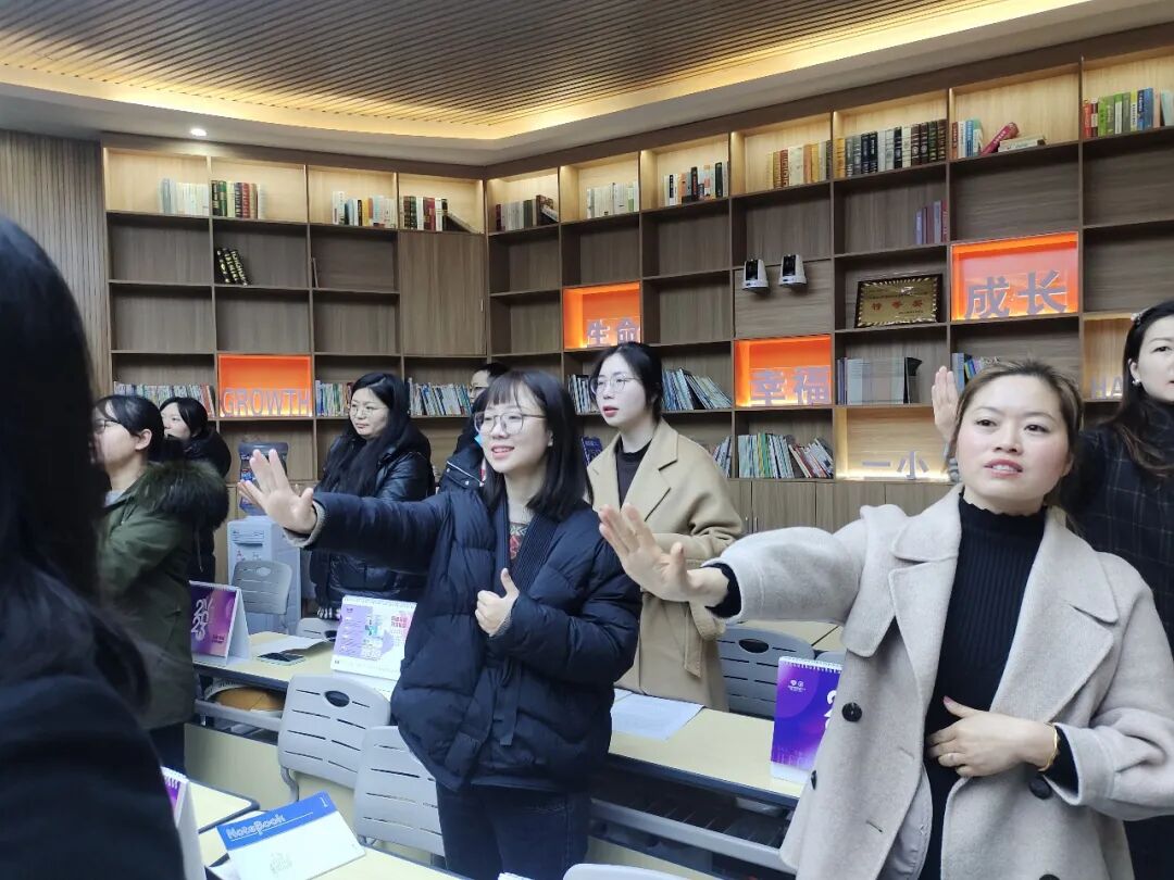 火一开学季 | 新思维引领新未来:沉淀 重启 变革||2023年春开学教师分层培训