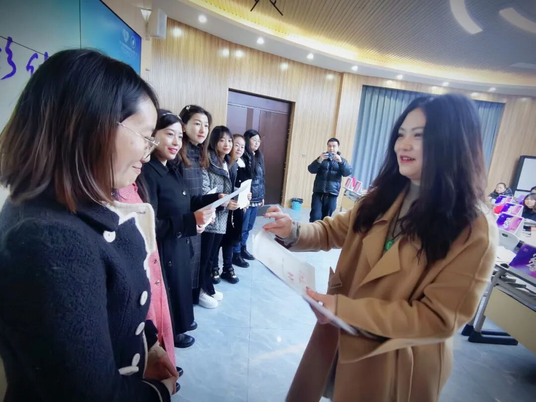 火一开学季 | 新思维引领新未来:沉淀 重启 变革||2023年春开学教师分层培训