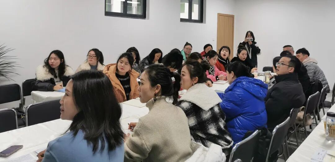 火一开学季 | 新思维引领新未来:沉淀 重启 变革||2023年春开学教师分层培训