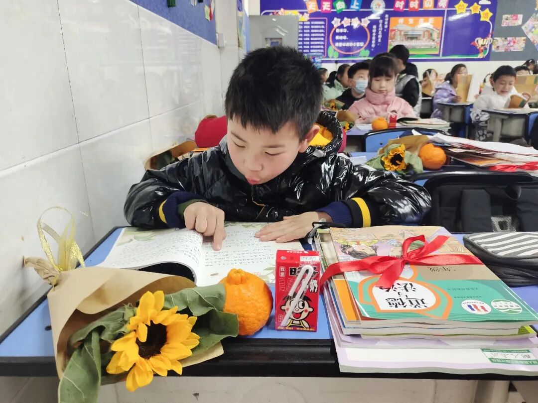火一开学季|开学啦||春天，与读书同行！