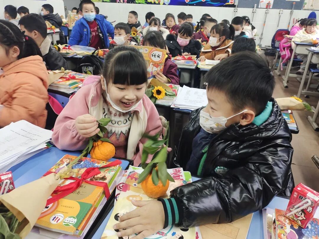 火一开学季|开学啦||春天，与读书同行！