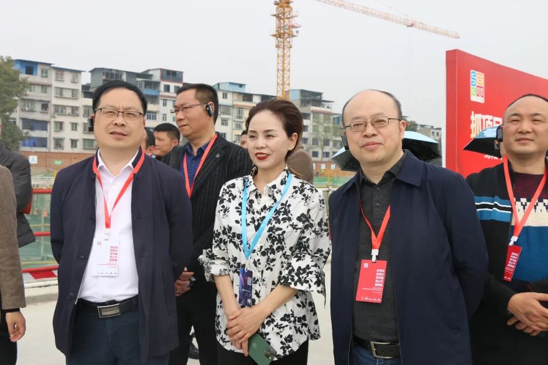 火一动态 | 绵阳市2023年基础教育高质量发展工作推进会|首站·火炬一小A校区作为会议现场调研点