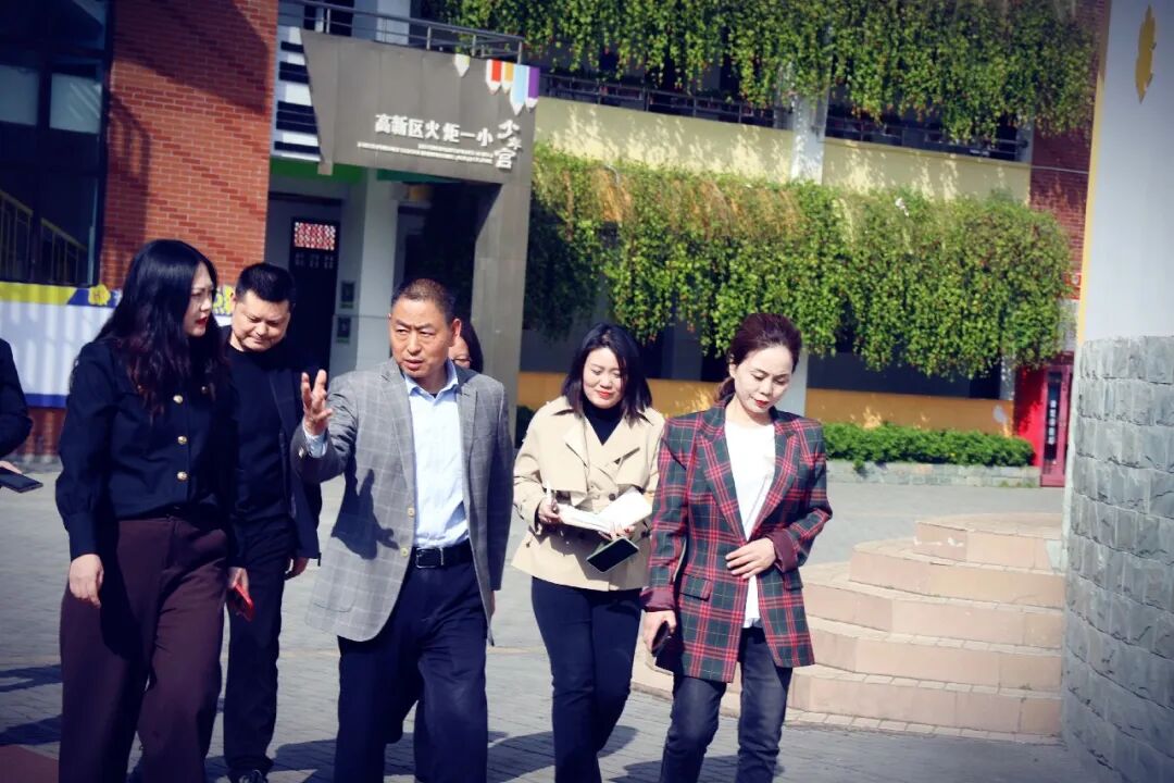 火一动态｜绵阳科技城社会事业和基层治理局副局长周涛调研火炬一小/火炬八幼
