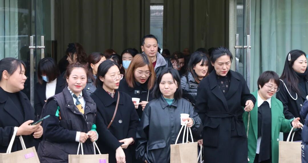 火一动态丨家校社  做一起奔跑的同行者丨丨2023年春学校家委会工作会议