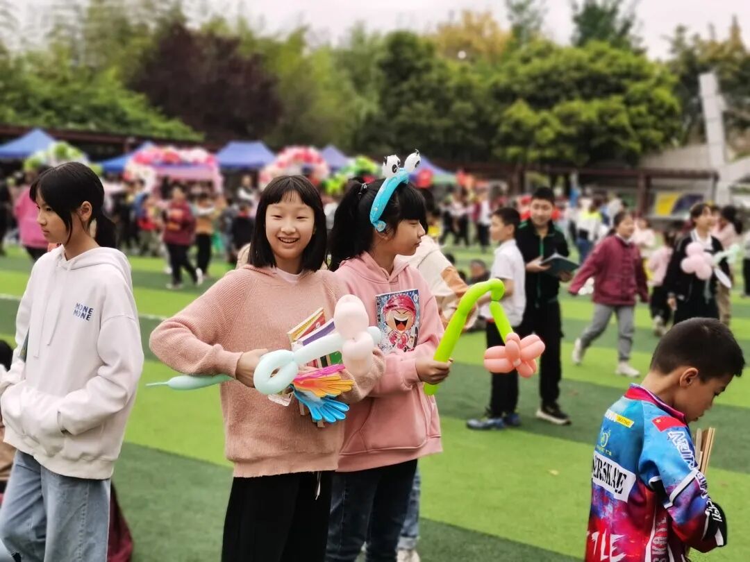 火一读书节|芬芳春日,与书同行||跳蚤书市/作家进校园