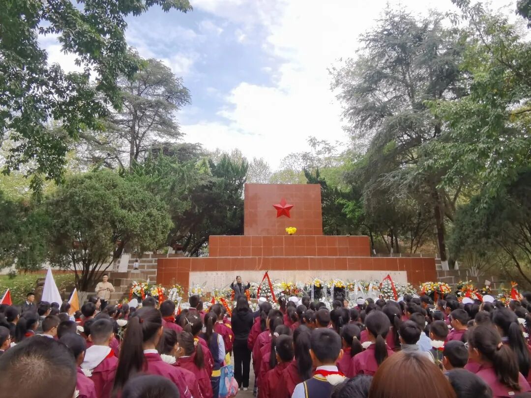 火一动态|缅怀英雄先烈 传承红色基因||清明祭扫活动