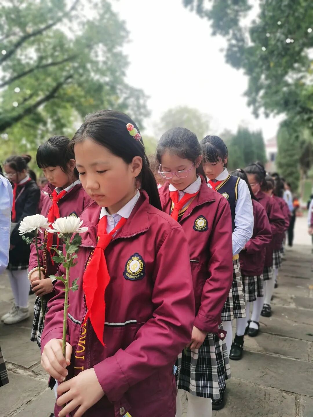 火一动态|缅怀英雄先烈 传承红色基因||清明祭扫活动