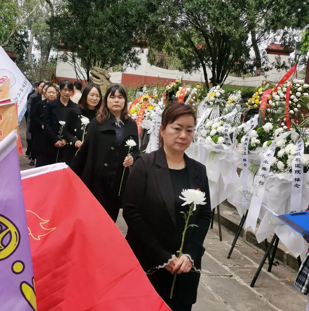 火一动态|缅怀英雄先烈 传承红色基因||清明祭扫活动
