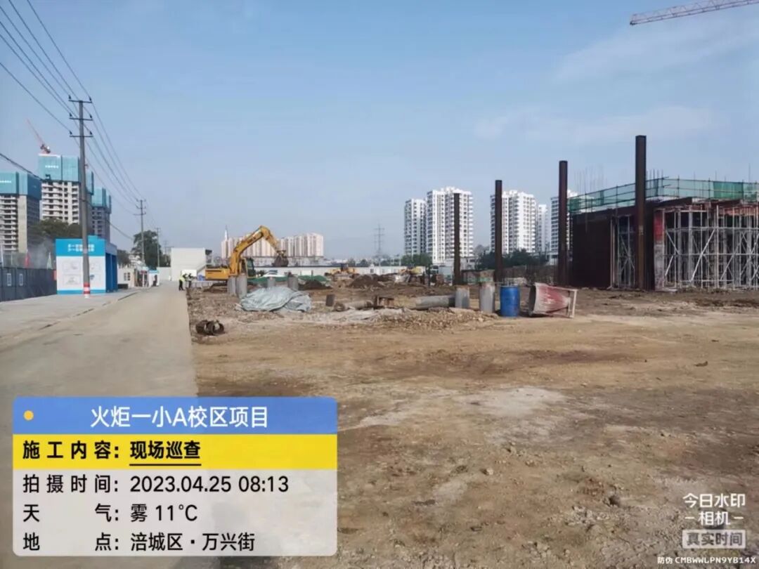 火一新校区建设 |绵阳科技城党工委副书记谭岗调研火炬一小A校区建设项目工作