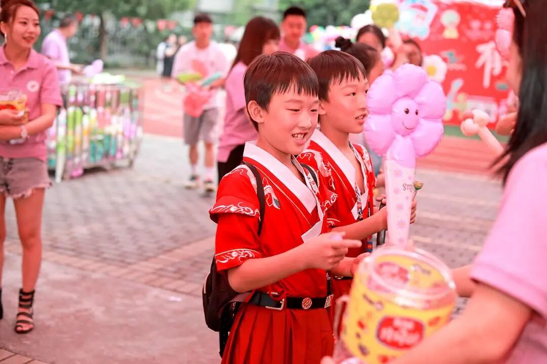 火一·六一|“集市”行乐  劳而有获||六一系列活动