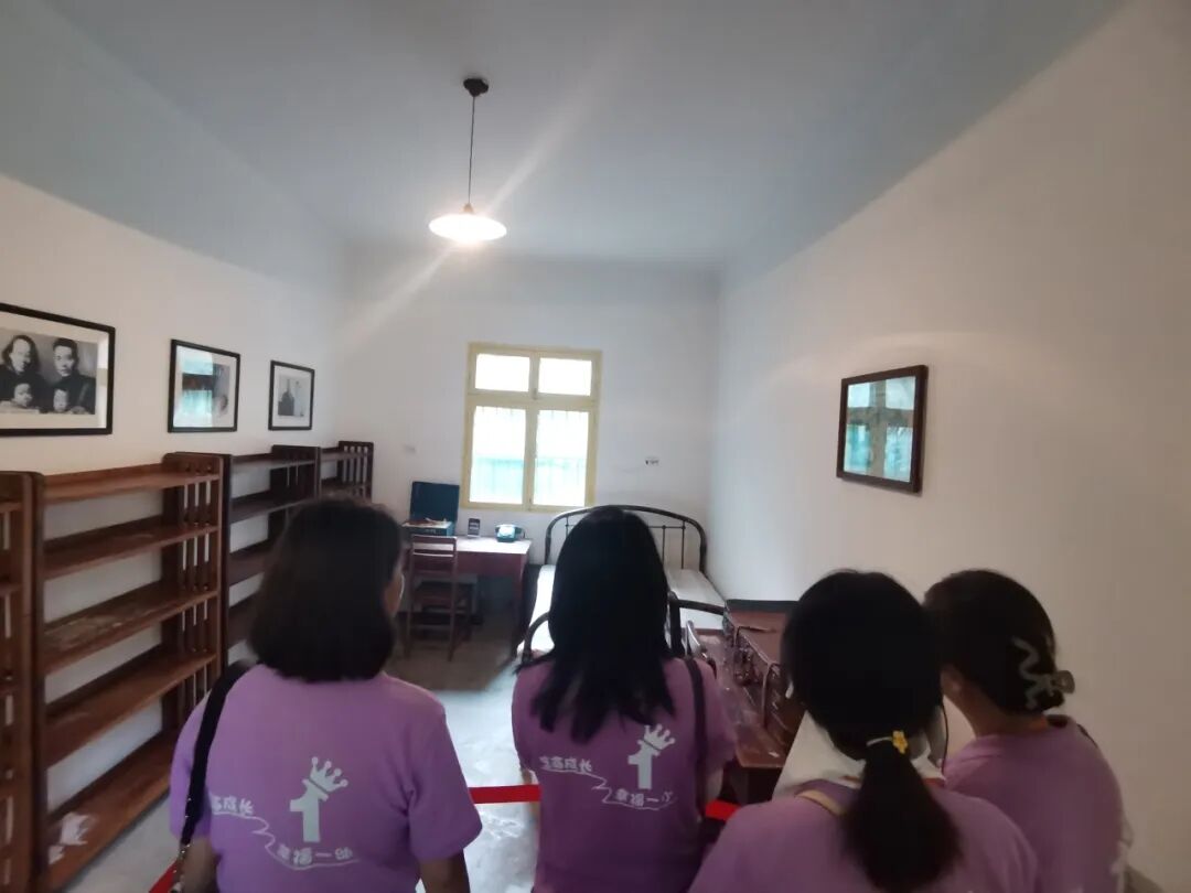 火一动态|踏寻红色足迹  赓续革命血脉||火炬一小党支部“七·一”建党节主题党日活动