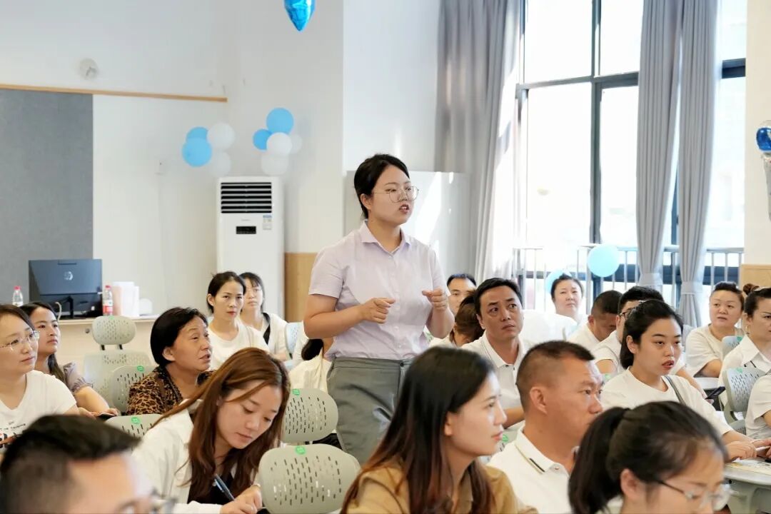 火一动态｜火炬一小2023年秋一年级新生家长会