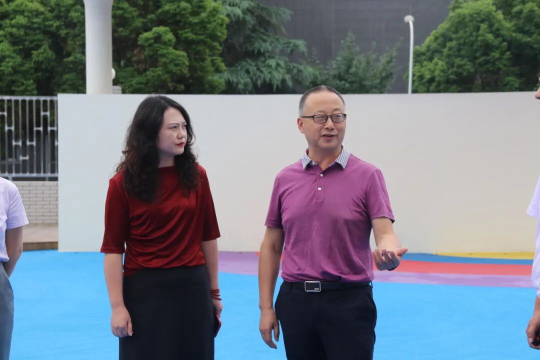 绵阳科技城社治局局长陈平一行莅临  我校一年级办学点检查指导开学工作