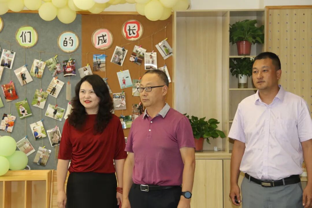 绵阳科技城社治局局长陈平一行莅临  我校一年级办学点检查指导开学工作