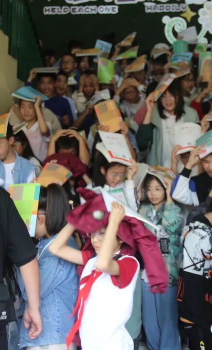 警校共建 |防范灾害风险 护航高质量发展——火炬一小2023年秋校园防震减灾应急逃生演练