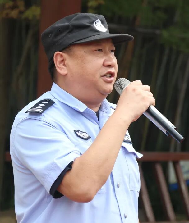 警校共建 |防范灾害风险 护航高质量发展——火炬一小2023年秋校园防震减灾应急逃生演练