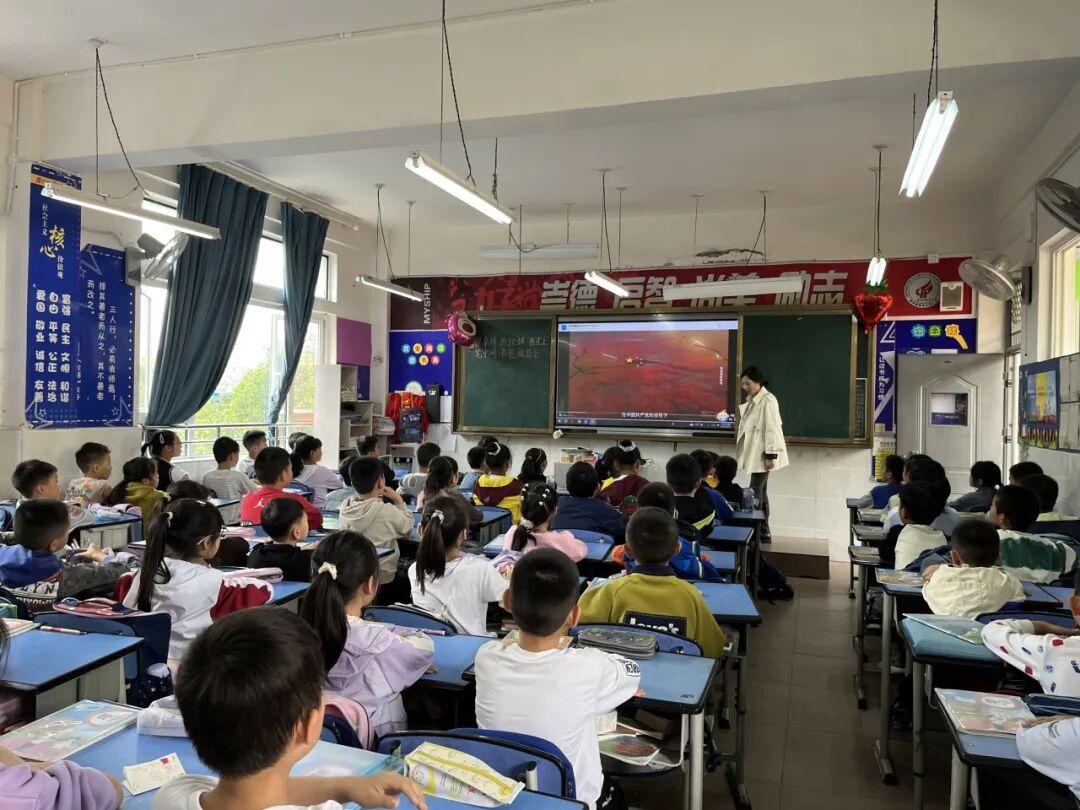 火一·建队日丨争做新时代好队员——火炬一小2023年秋建队日主题系列活动
