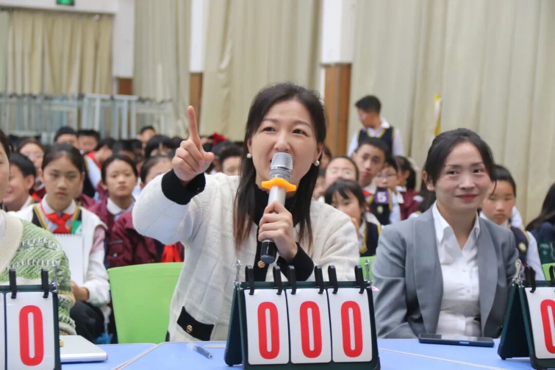 火一·竞赛月丨携诗意向前 揽星辰逐梦 ---- 2023年秋火炬一小诗词大赛