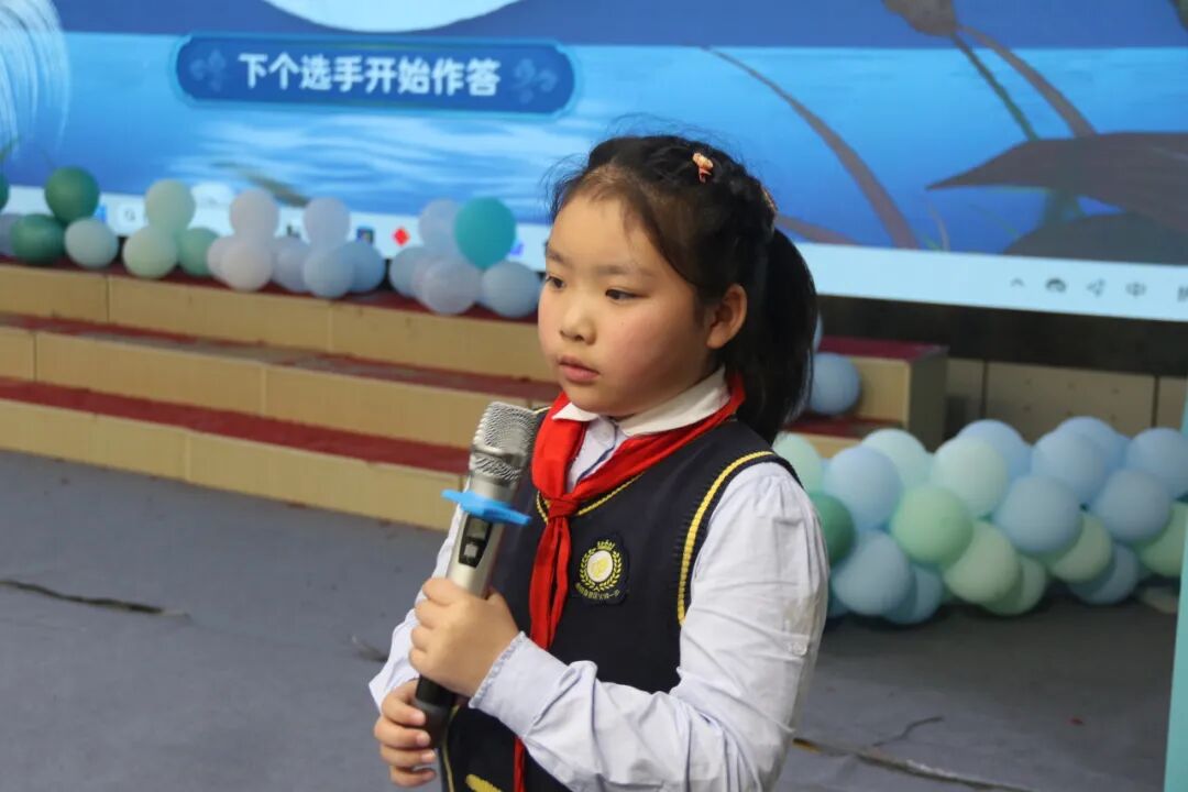 火一·竞赛月丨携诗意向前 揽星辰逐梦 ---- 2023年秋火炬一小诗词大赛