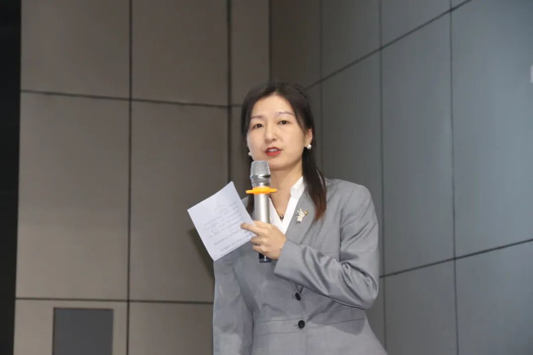 【火一•教研】项目引领,特色驱动——火炬一小举行教师教学研究“六大项目组”建设启动仪式