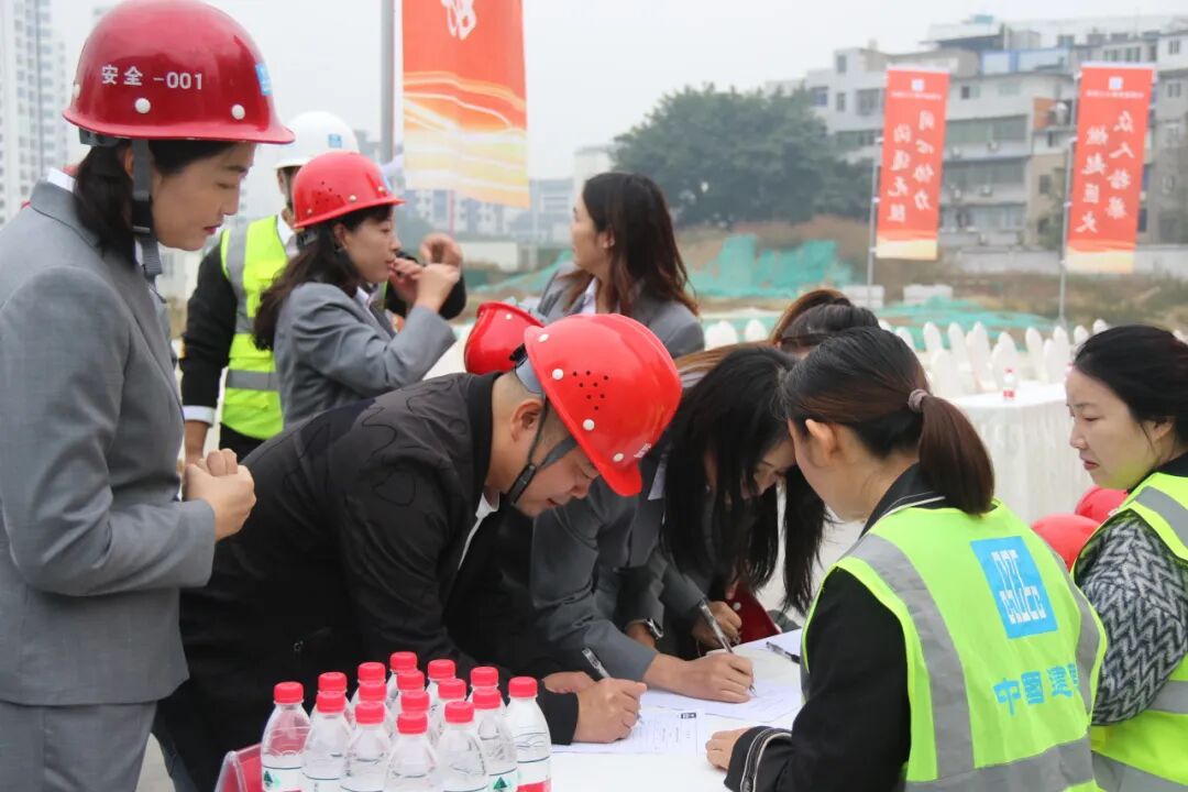 火一·喜讯丨 绵阳高新区火炬第一小学校 A校区建设项目顺利封顶！