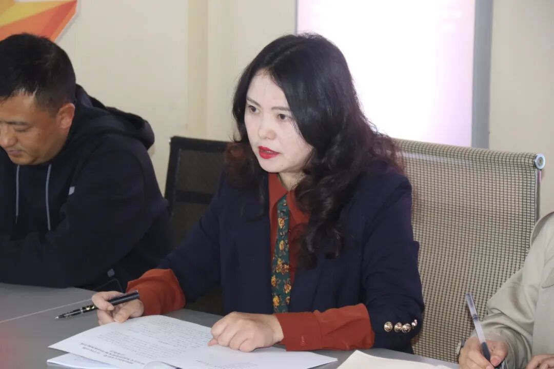 火一·动态丨深入调研促提升  精准指导助发展 --绵阳科技城社会事业和基层治理局局长杨国斌一行调研火炬一小