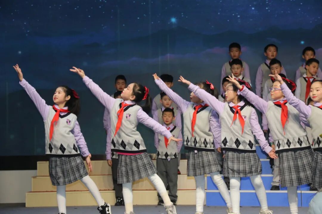 童声诵经典 幸福龘龘年 ——火炬一小2024迎新年系列活动