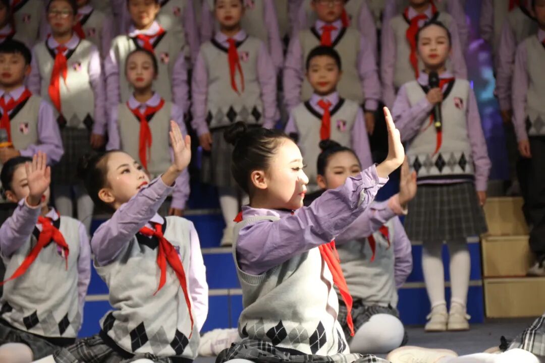 童声诵经典 幸福龘龘年 ——火炬一小2024迎新年系列活动