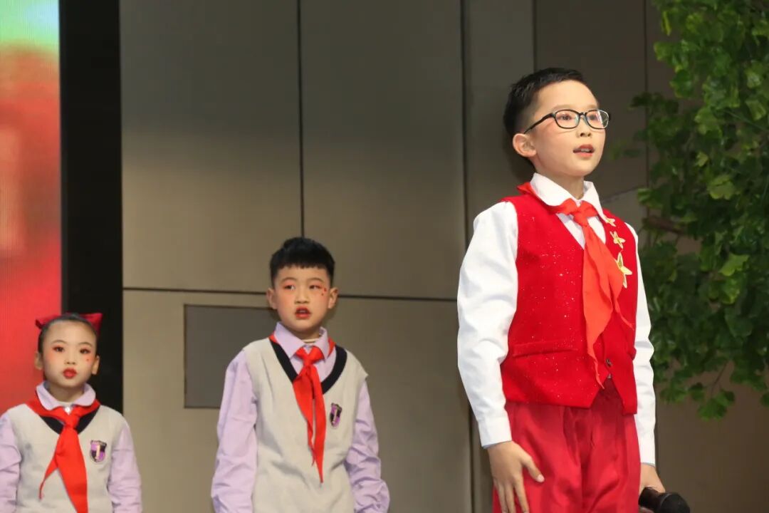 童声诵经典 幸福龘龘年 ——火炬一小2024迎新年系列活动