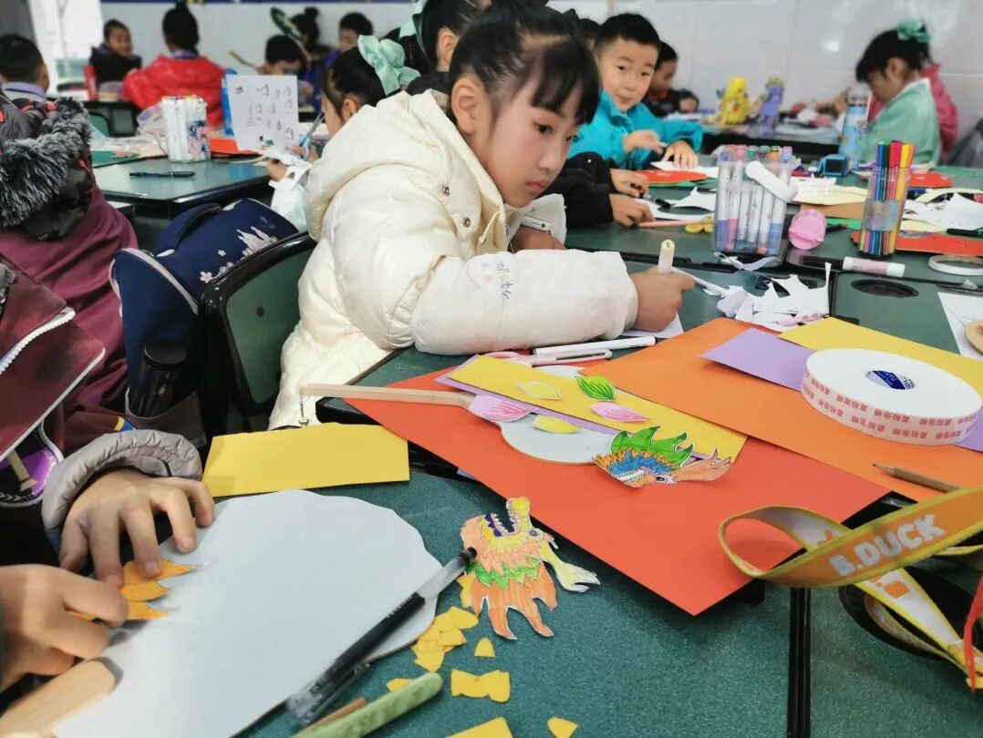 童声诵经典 幸福龘龘年 ——火炬一小2024迎新年系列活动