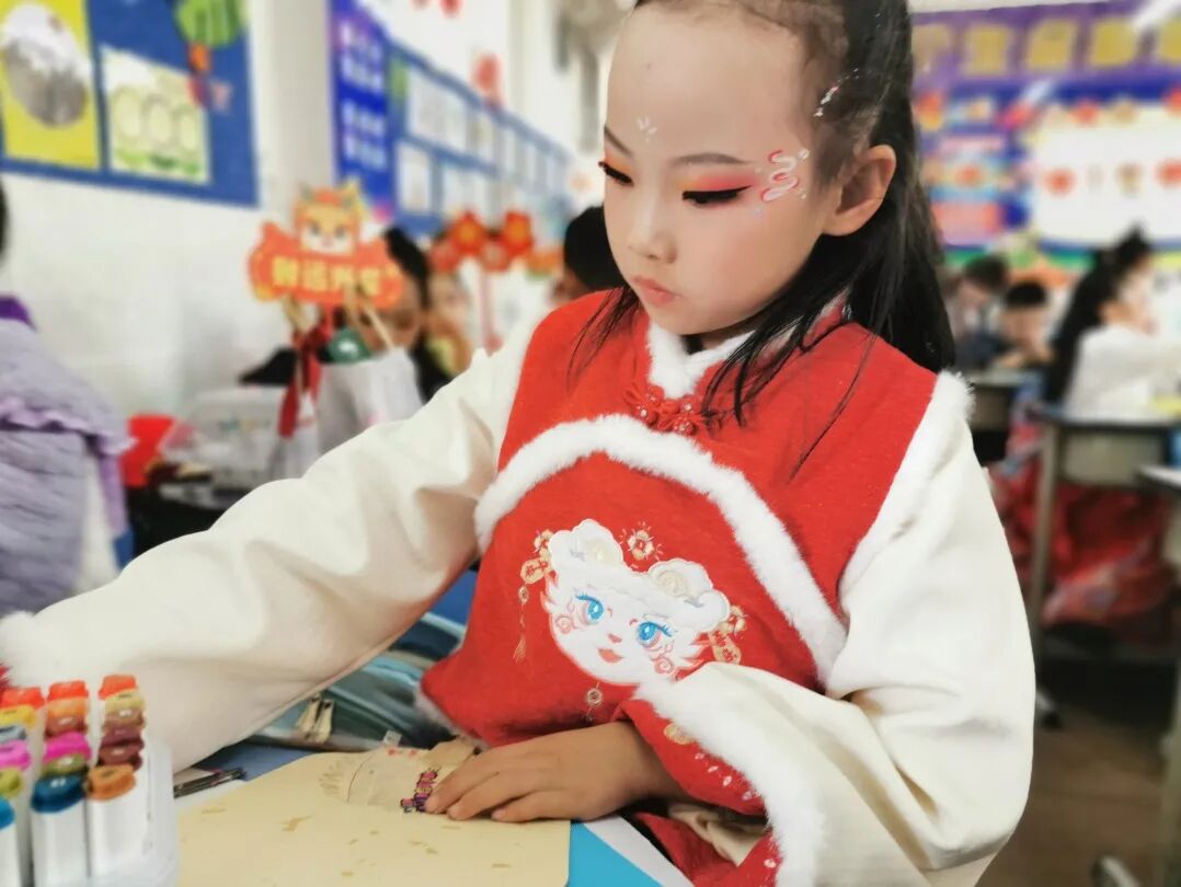 童声诵经典 幸福龘龘年 ——火炬一小2024迎新年系列活动