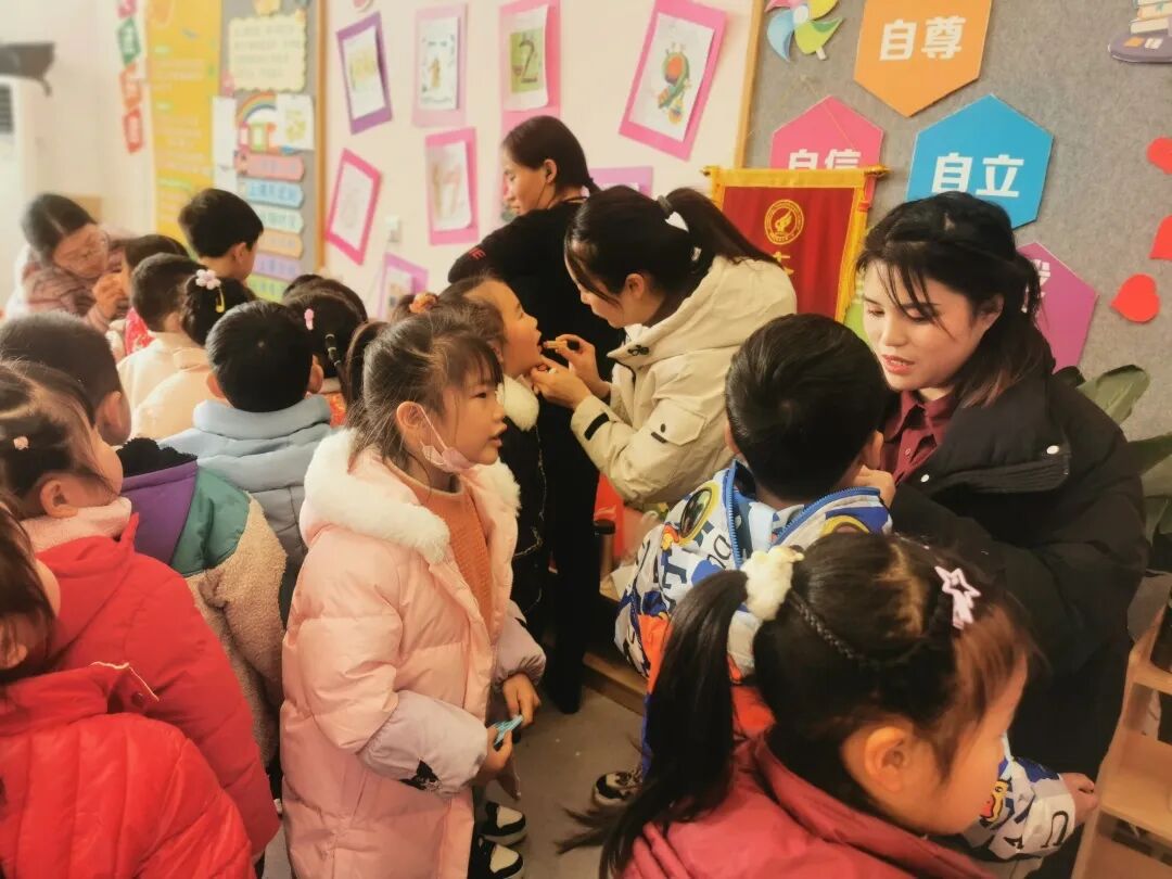童声诵经典 幸福龘龘年 ——火炬一小2024迎新年系列活动