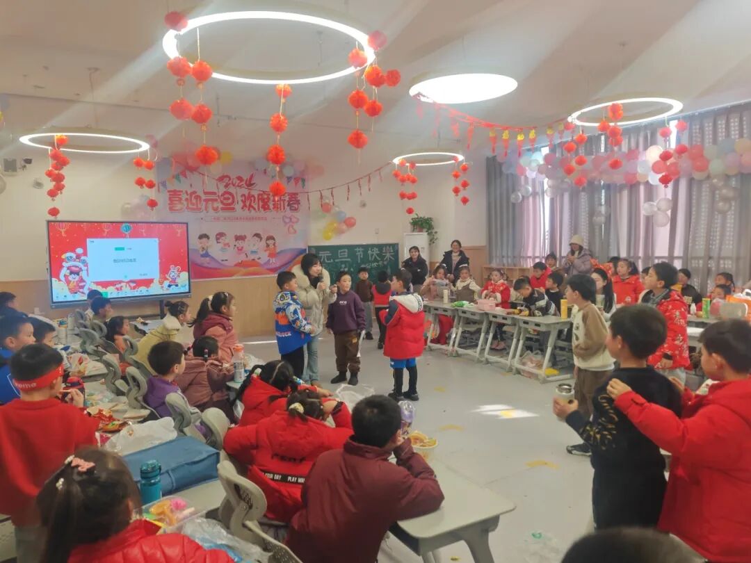 童声诵经典 幸福龘龘年 ——火炬一小2024迎新年系列活动