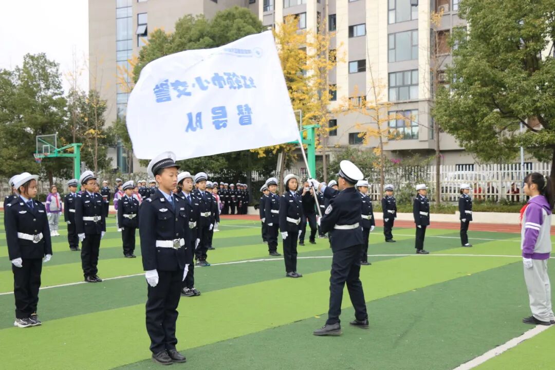 【安全交通 文明出行】火炬一小“12.2全国交通安全日” 主题教育系列活动