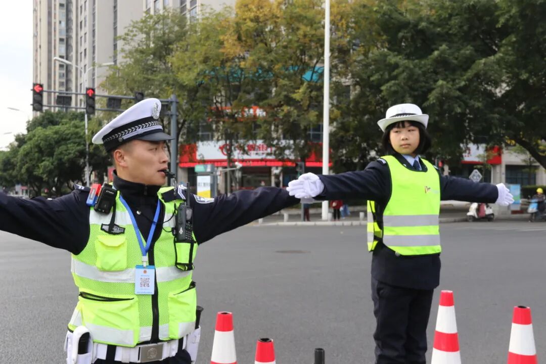 【安全交通 文明出行】火炬一小“12.2全国交通安全日” 主题教育系列活动