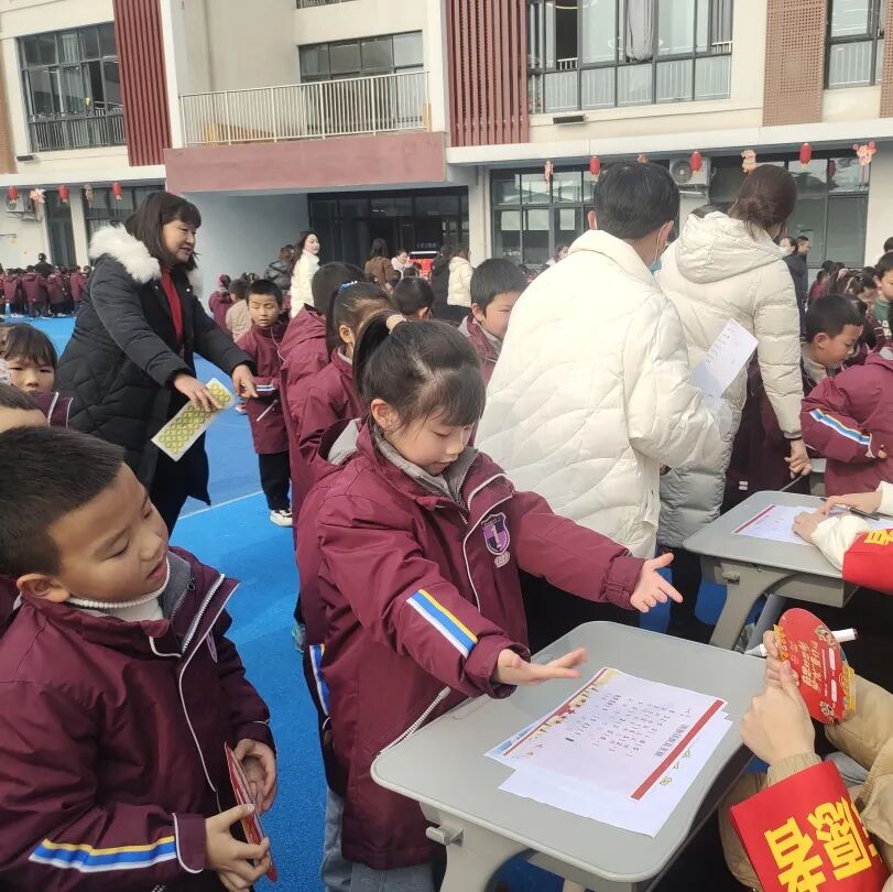 奇思妙想 “龙”重登场——火炬一小一、二年级学生素养综合评价活动