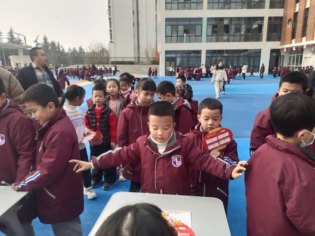 奇思妙想 “龙”重登场——火炬一小一、二年级学生素养综合评价活动